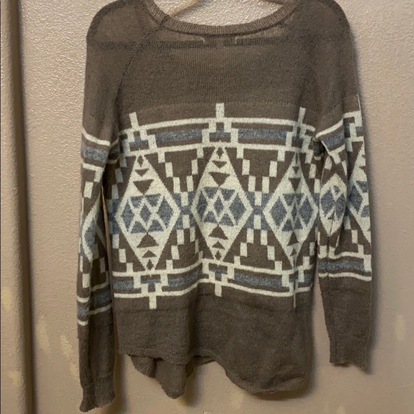 Young Threads sweatshirt - Picture 2 of 3